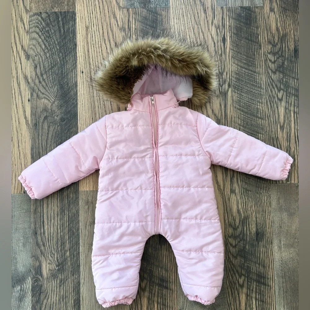 NWOT Pink Puffer Snow Suit‎ Hooded Full Zip Size 12 months pink